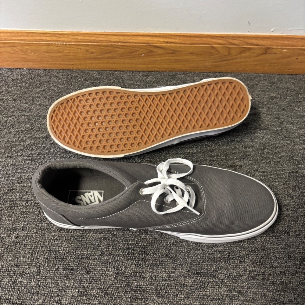 Grey vans shoes - Picture 4 of 4